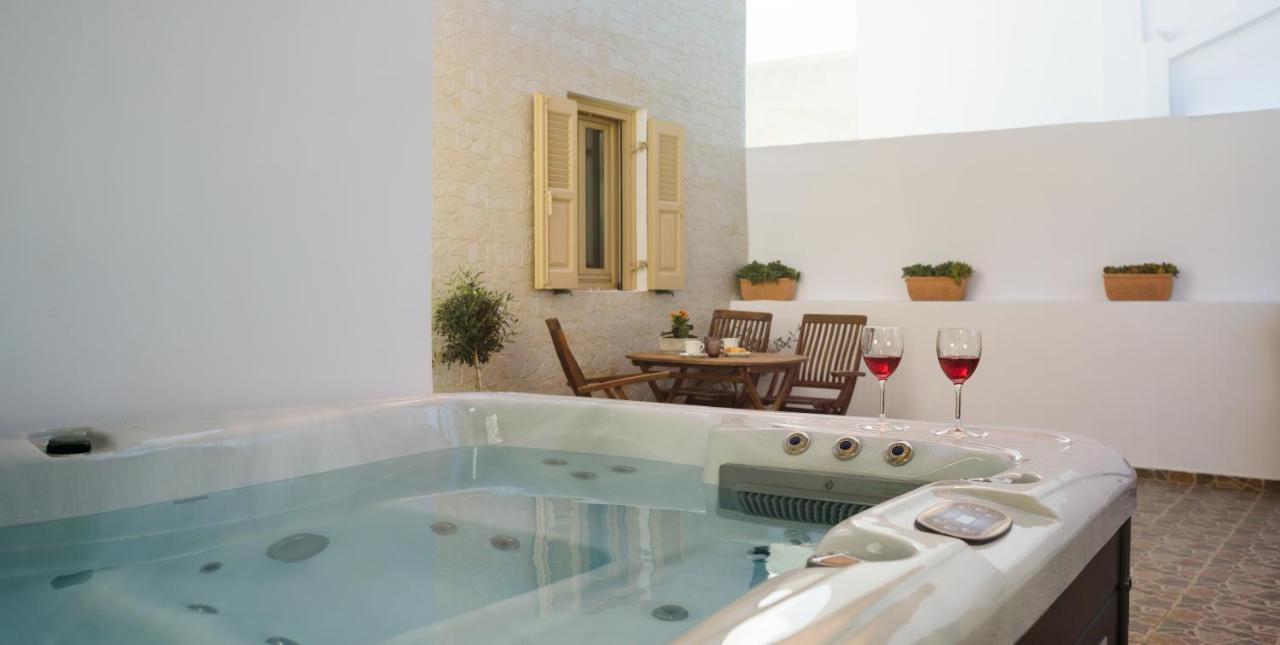 Heart Of Oia - Private House With Jacuzzi Apartment ภายนอก รูปภาพ